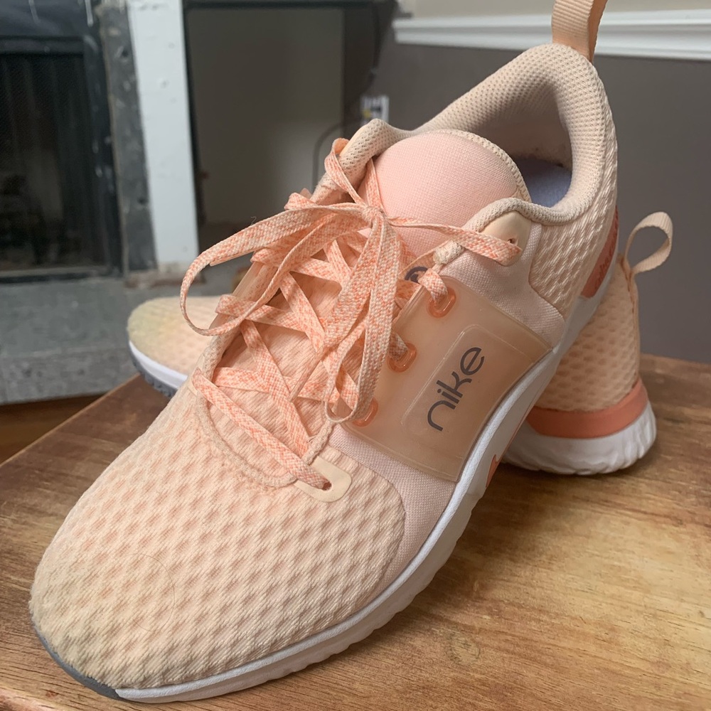 Nike Cream Athletic Shoes Mesh Design purchase today comes with free gift